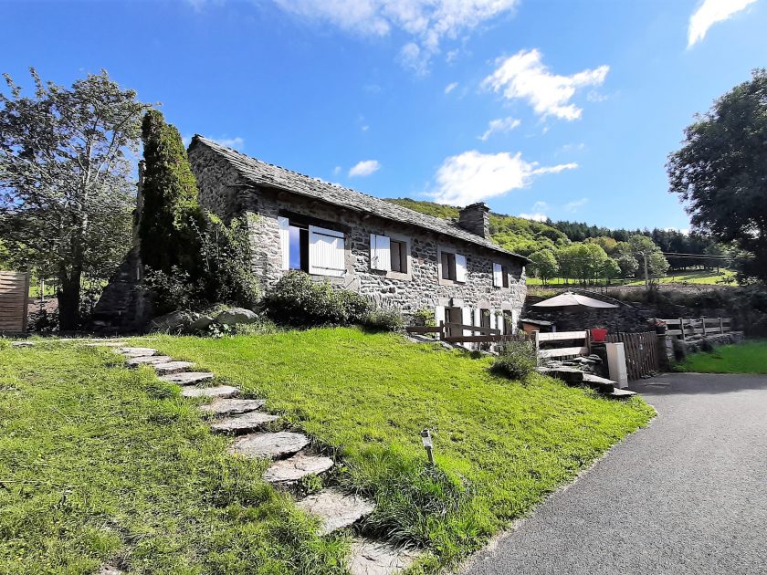 Gîte Maison en pierres