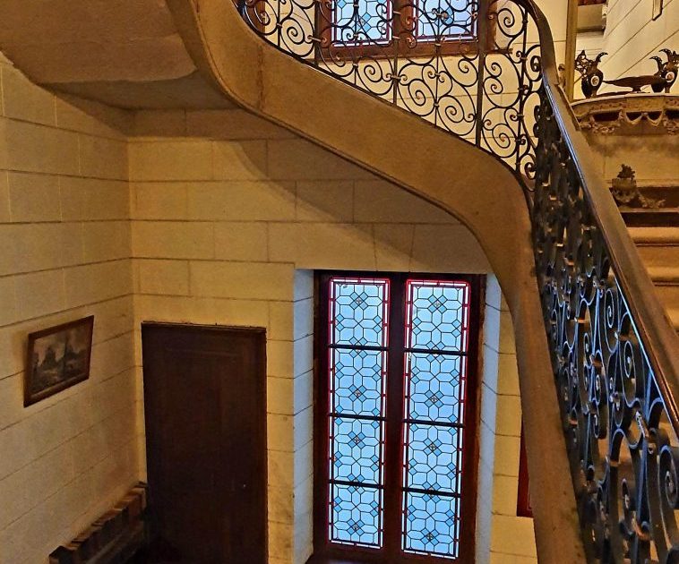 Château de Montivert, le grand escalier