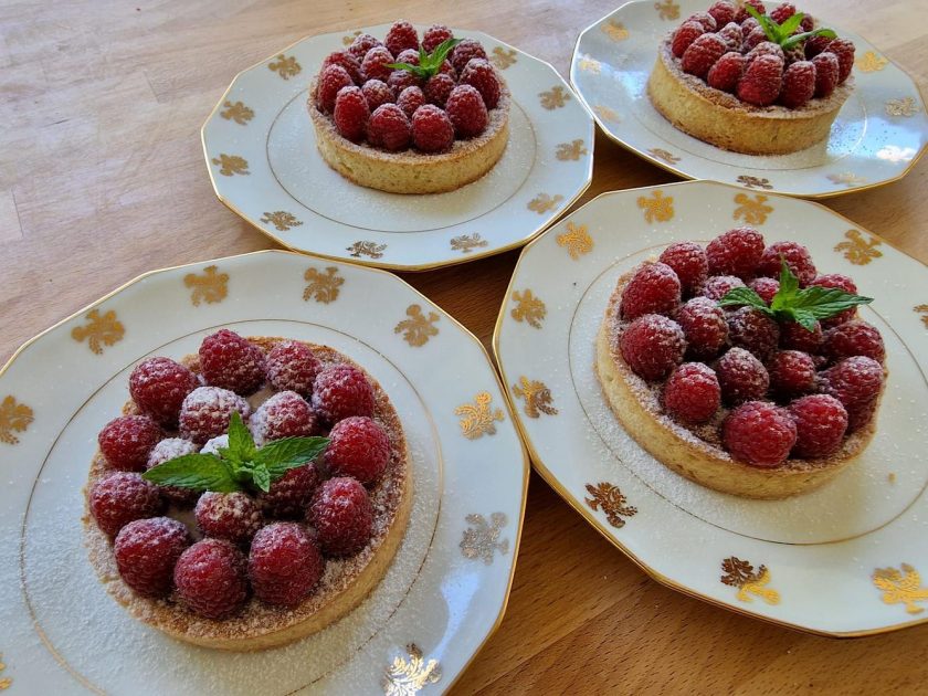 HLO-Ch hotes La Maison sous les étoiles-tartes framboises