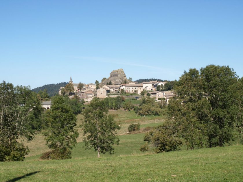 Chemins de Compostelle : Genève – Le Puy_Saint-Julien-en-Genevois