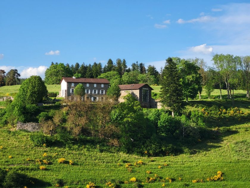 Gîte en Ladreysie_Saint-Julien-Molhesabate