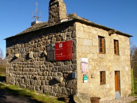 MAISON DE BEATE / POUZOLS