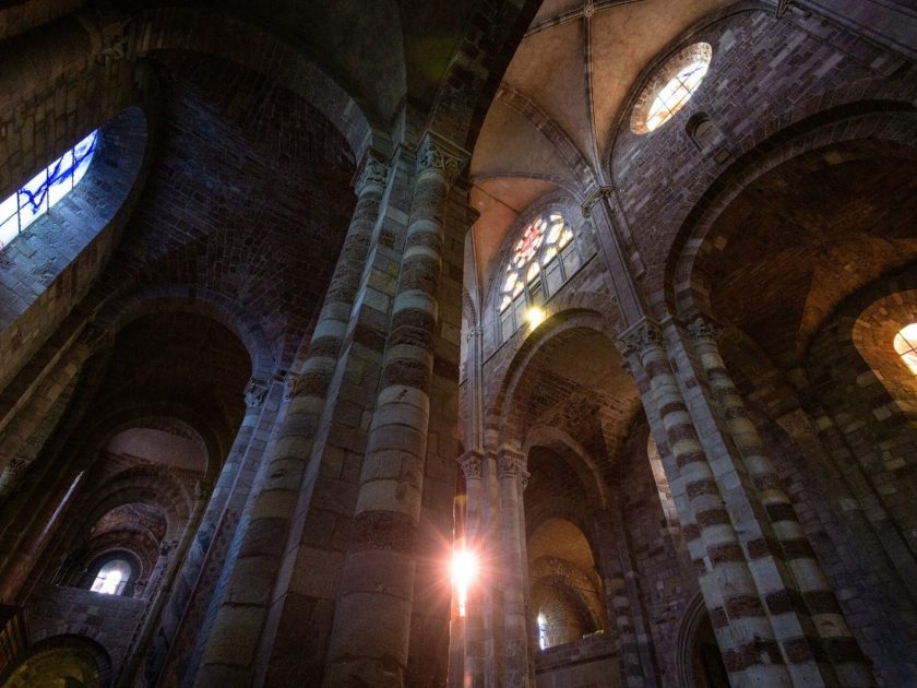 Intérieur Basilique Saint-Julien